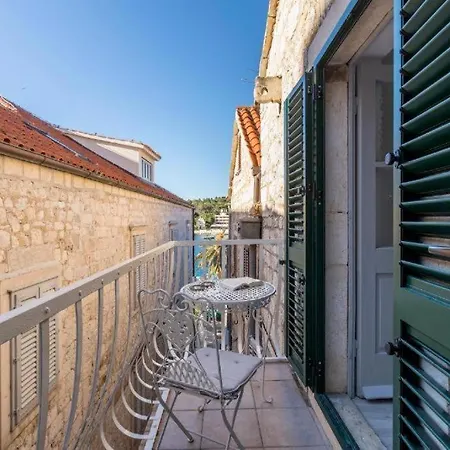Hvar Bayfront Χβαρ